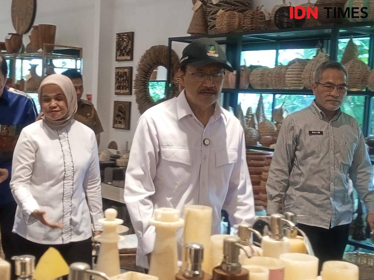 Menteri Sosial, Saifullah Yusuf .