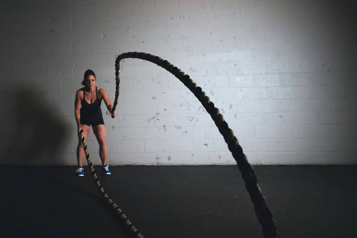ilustrasi battle rope