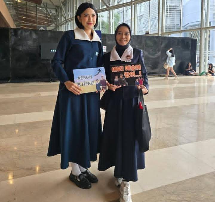 potret Dinda Kanya Dewi jadi Aesun di fan meeting Park Bo Gum