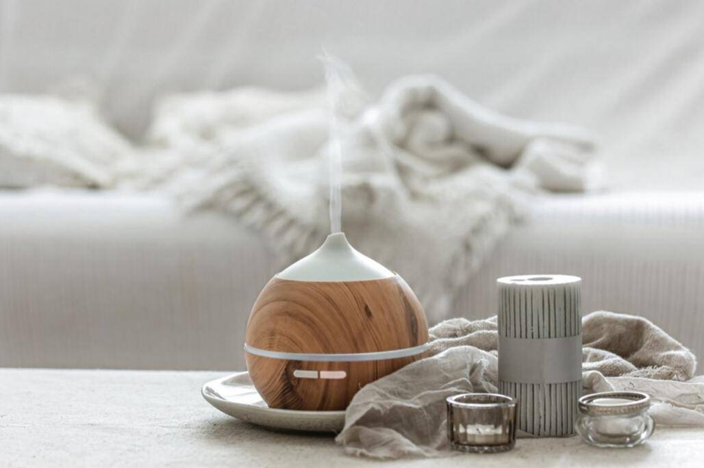 Humidifier (freepik.com/pvproductions) 