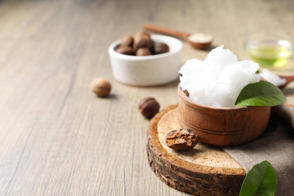 shea butter (freepik.com/atlascompany)