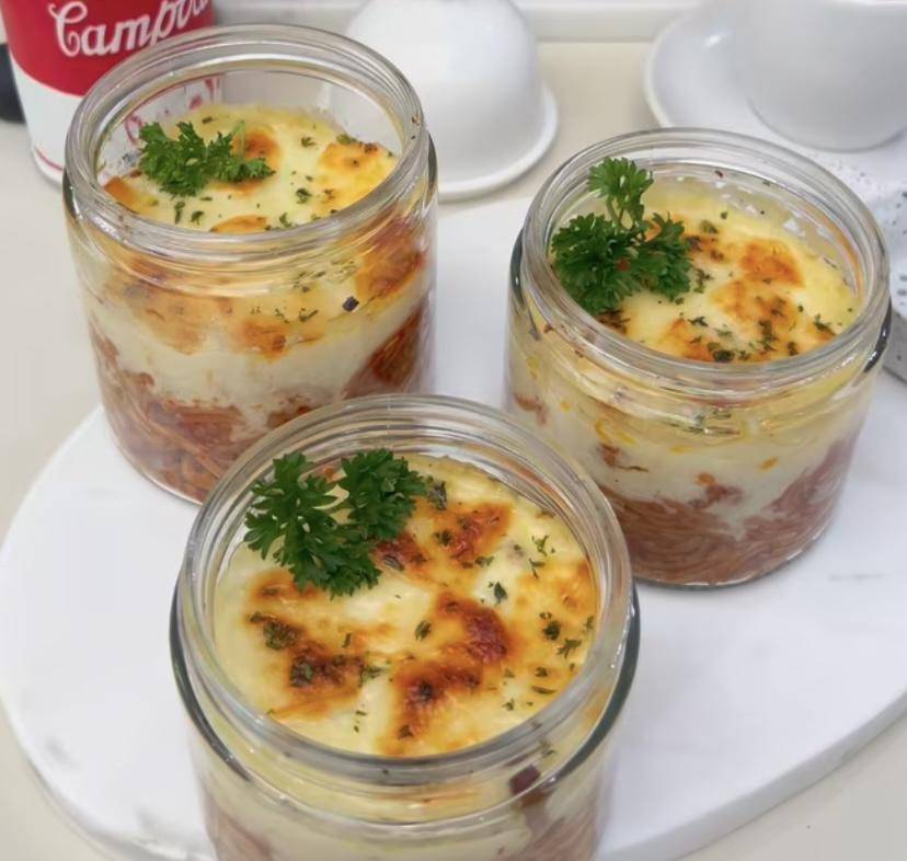 Spaghetti Brulee In Jar (instagram.com/@meina83)