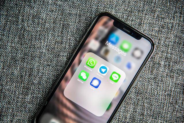 aplikasi WeChat (unsplash.com/Adem AY)