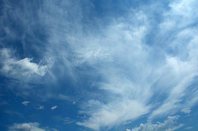 ilustrasi awan Cirrus (commons.wikimedia.org/Dmitry Makeev)