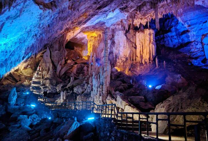 Furong Cave, Chongqing