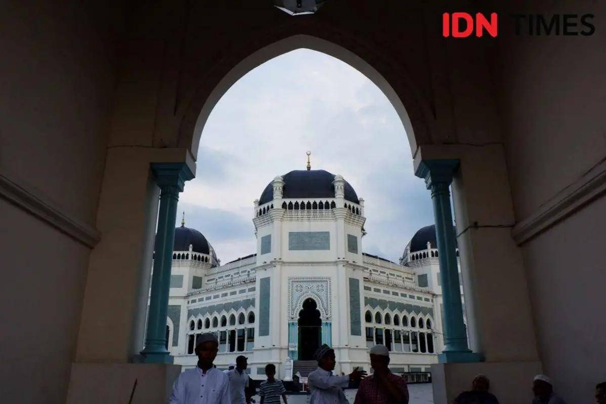 Ilustrasi masjid. (IDN Times/Prayugo Utomo)