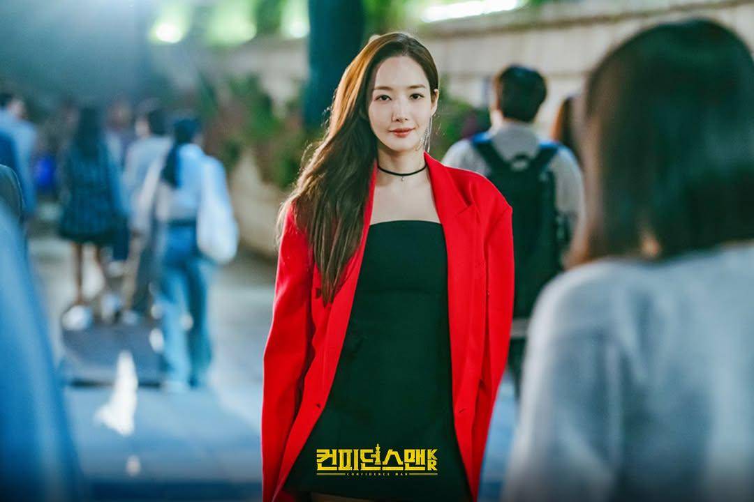 cuplikan drakor Confidence Queen 