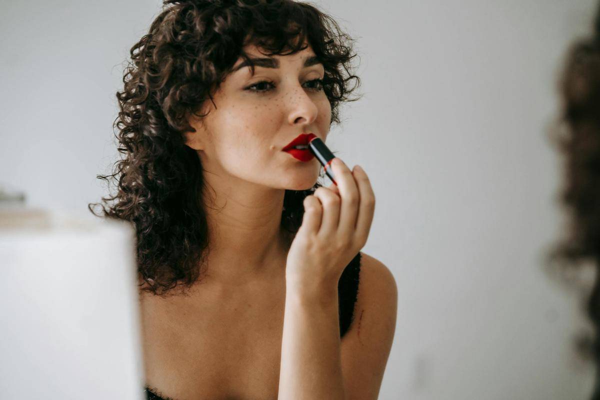 ilustrasi lipstick (pexels.com/Sam Lion)