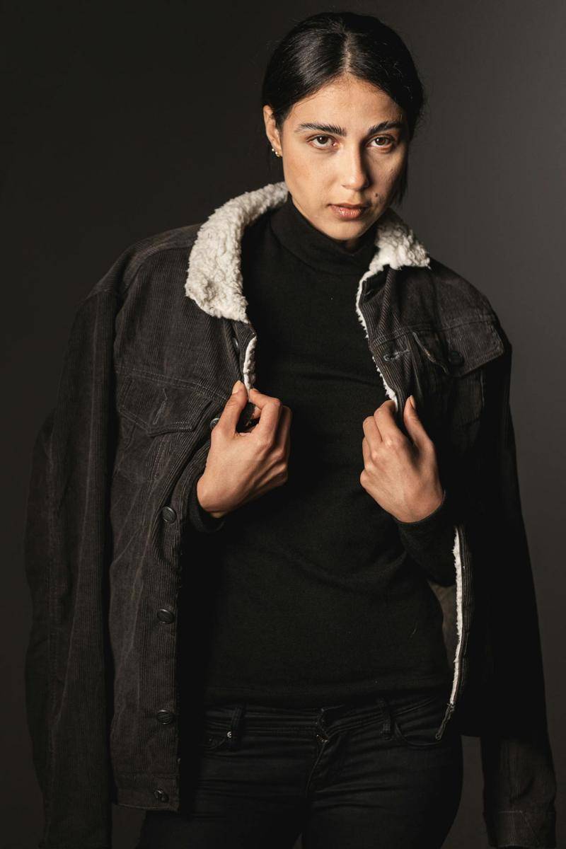 ilustrasi barn jacket (pexels.com/Waldir Évora)