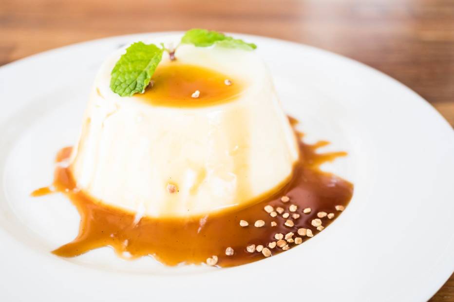 ilustrasi panna cotta