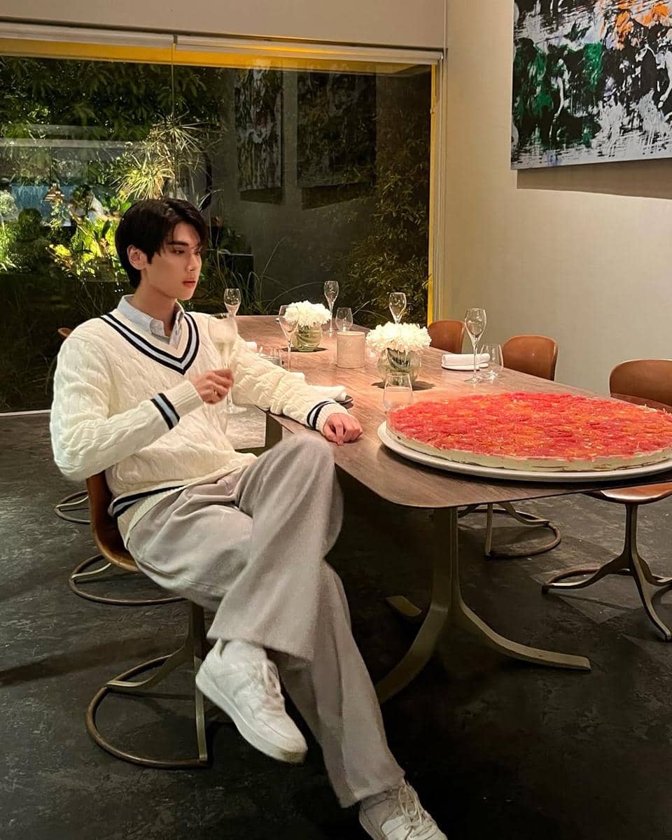 Dunk Natachai (instagram.com/dunknatachai)