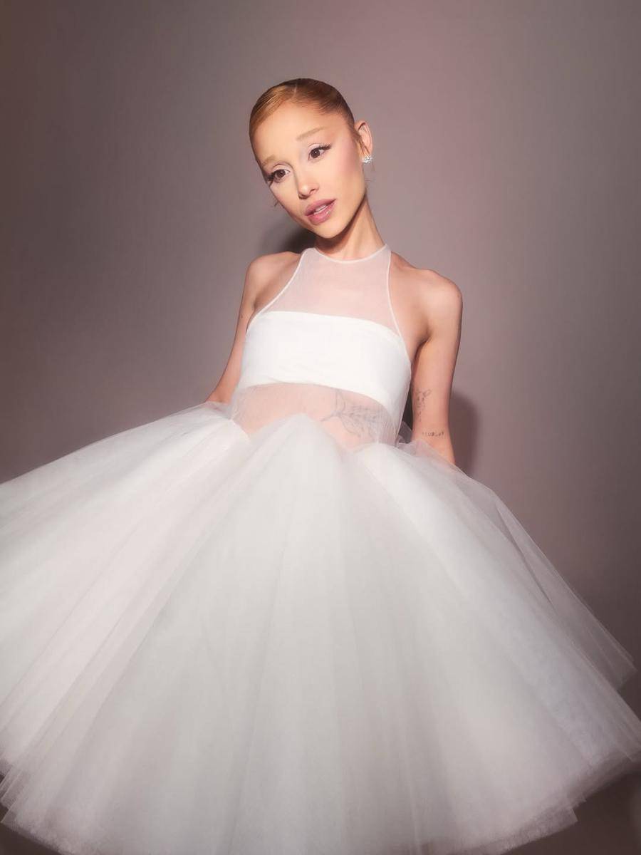 Inspirasi makeup look MTV VMA 2025 - Ariana Grande (instagram.com/arianagrande)