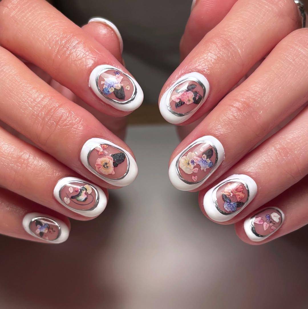 Framed nail art (instagram.com/tinybrushes)