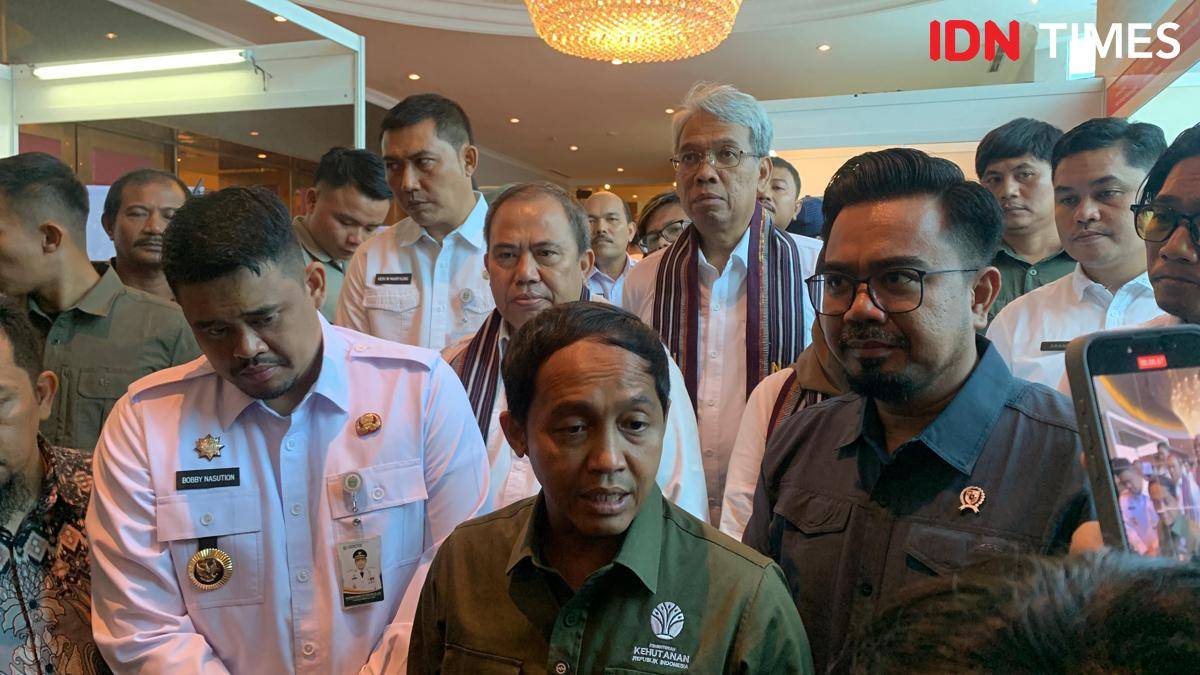 Menteri Kehutanan Raja Juli Antoni bersama Gubernur Sumut Bobby Nasution (dok.istimewa)