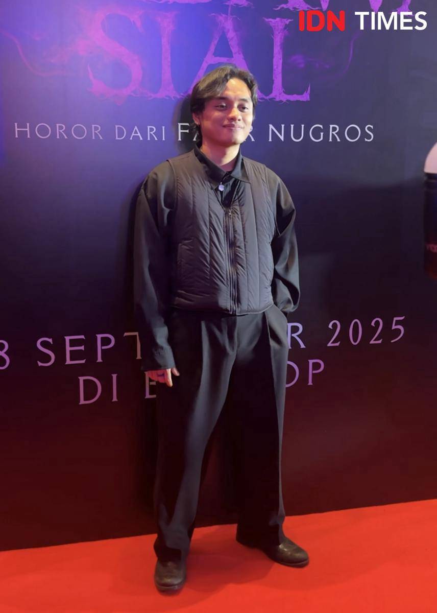 Banyu Bening di red carpet Perempuan Pembawa Sial pada Rabu (10/9/2025)