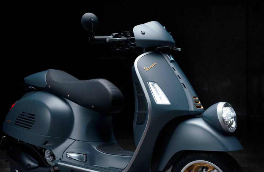 Vespa Officina 8