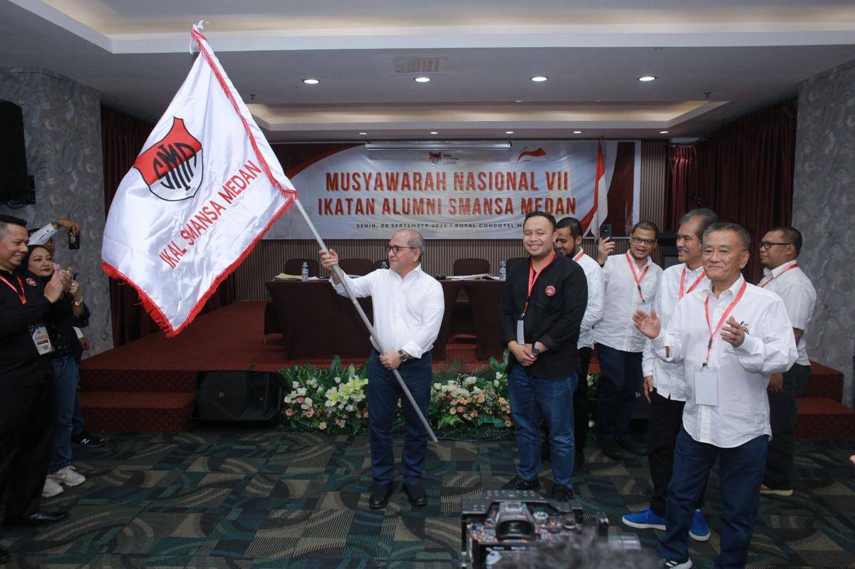 Ivan Iskandar Batubara memimpin Ikatan Alumni SMAN 1 Medan (dok.Ikal Smansa)