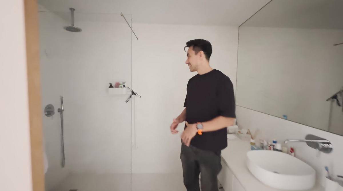 Apartemen Anak Darius Sinathrya di Portugal (YouTube.com/The Sinathrya)