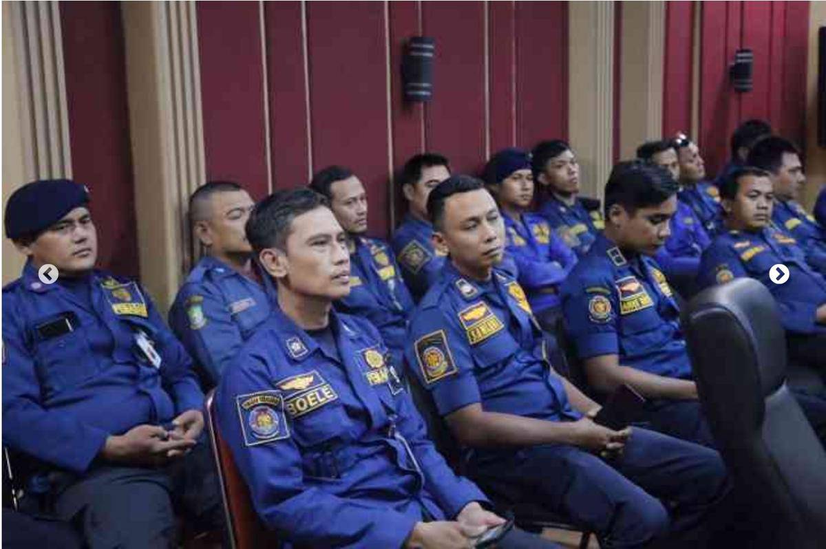 Petugas Damkar Kota Tangerang 