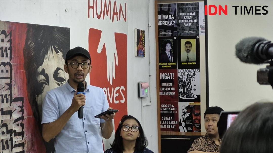 Wakil Ketua Yayasan Lembaga Bantuan Hukum Indonesia (YLBHI), Arif Maulana di kantor KontraS. (IDN Times/Santi Dewi)