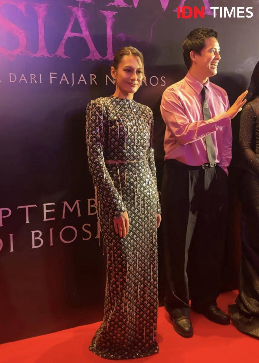 Raihaanun di red carpet Perempuan Pembawa Sial pada Rabu (10/9/2025)