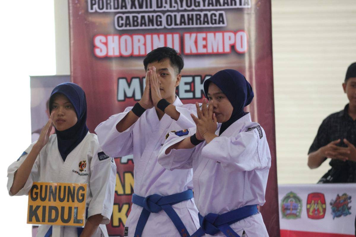 Porda DIY 2025: Kulon Progo Raih 6 Emas lewat Shorinji Kempo