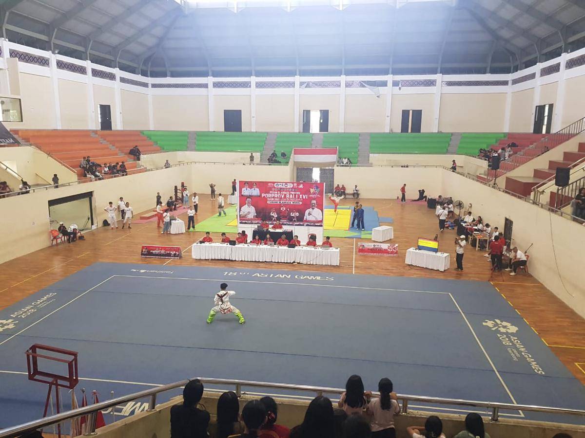 Suasana pertandingan cabor wushu di Gor Debes, Tabanan. (dok. pribadi/Ari Budiadnyana)