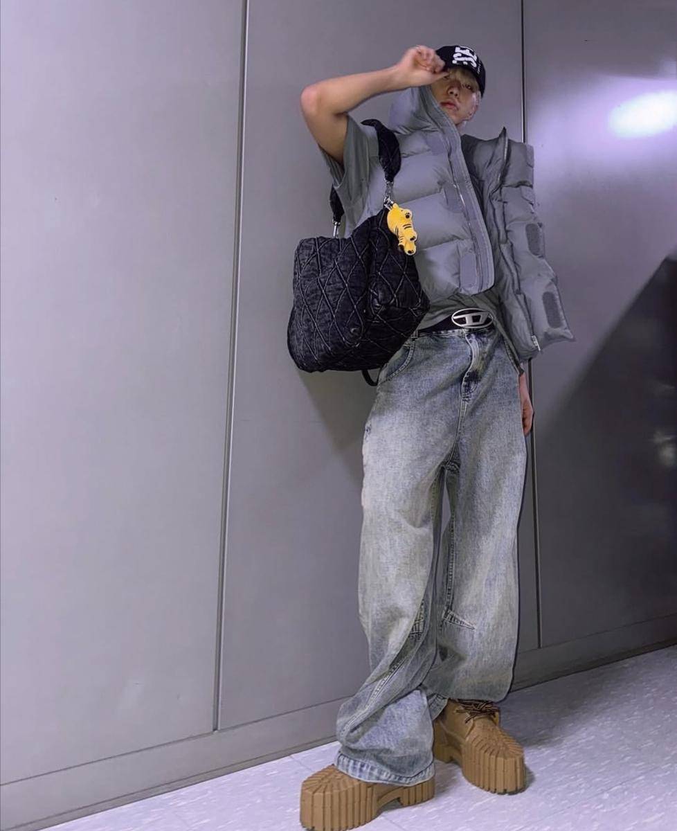 Hoshi SEVENTEEN (instagram.com/ho5hi_kwon) 