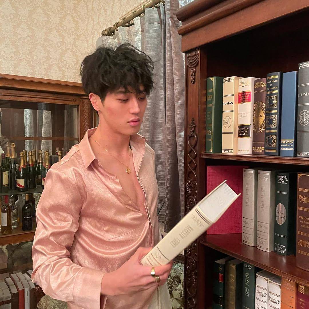 di balik layar drama Snowdrop (instagram.com/in_2_weeks)