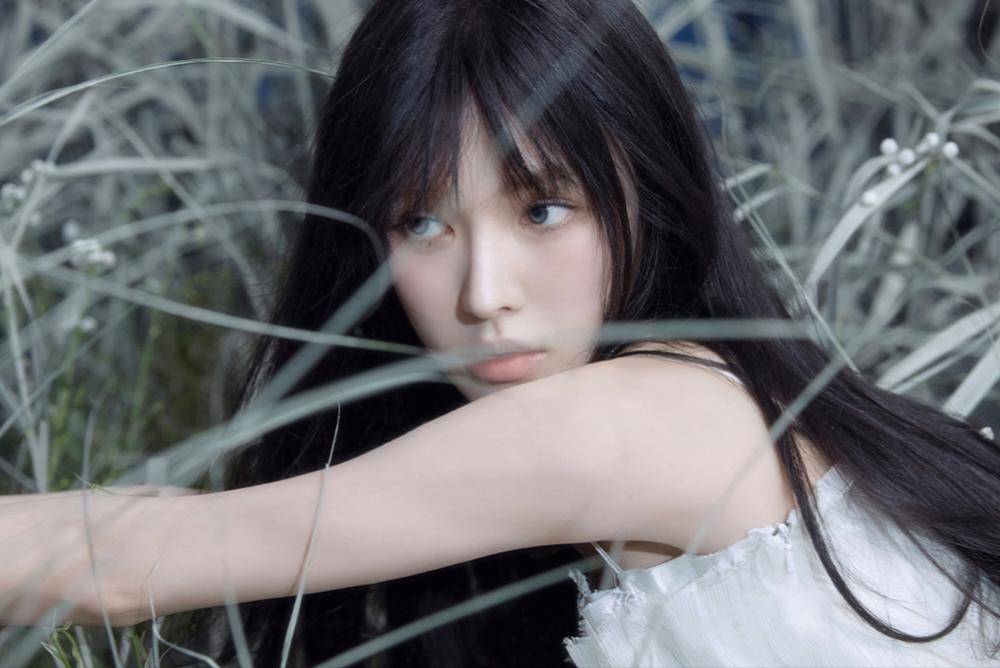 potret Wendy di mini album Cerulean Verge (x.com/WENDY_offcl)