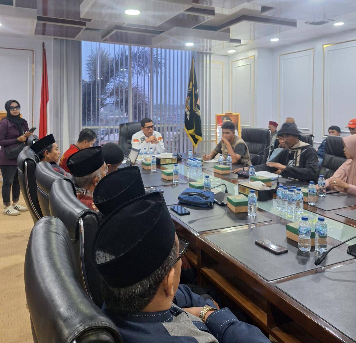 Nelayan Banten bertemu dengan Ketua DPRD Banten