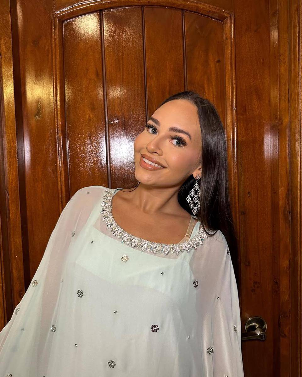 potret Mia Siddique, Miss International Pakistan 2025 (instagram.com/miarisco.s)