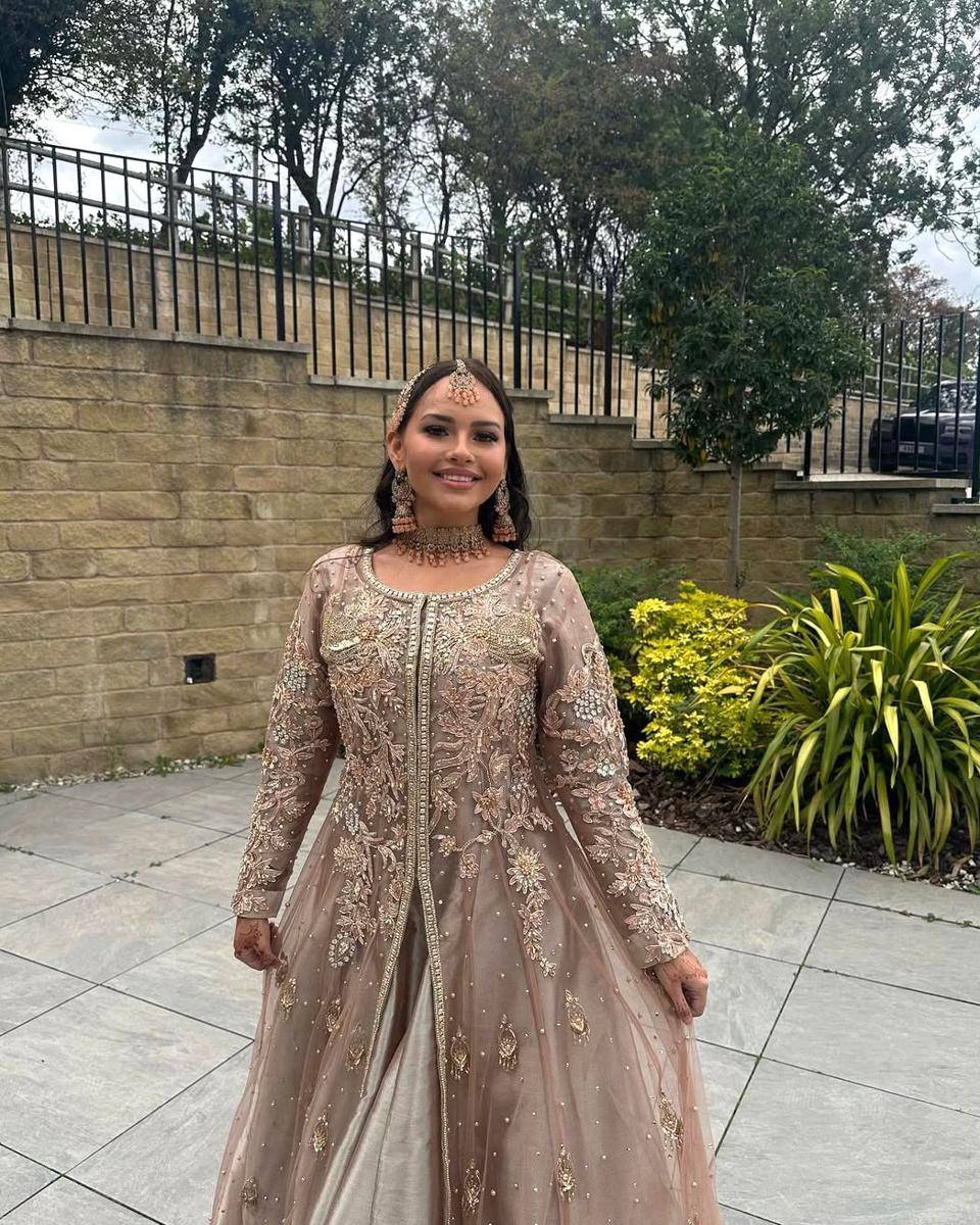 potret Mia Siddique, Miss International Pakistan 2025 (instagram.com/miarisco.s)