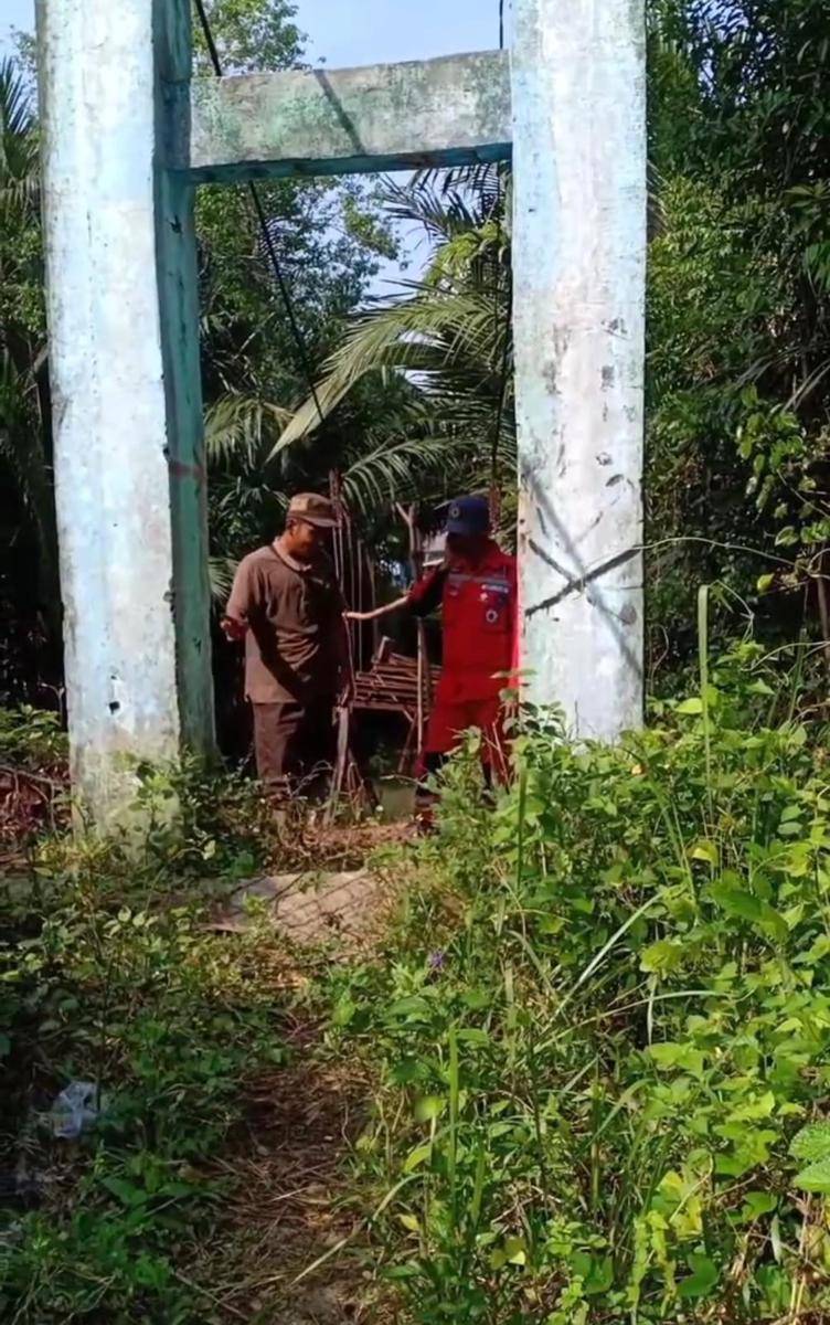 Jembatan gantung yang hendak di perbaiki di Tanggamus Lampung. (IDN Times/Muhaimin)