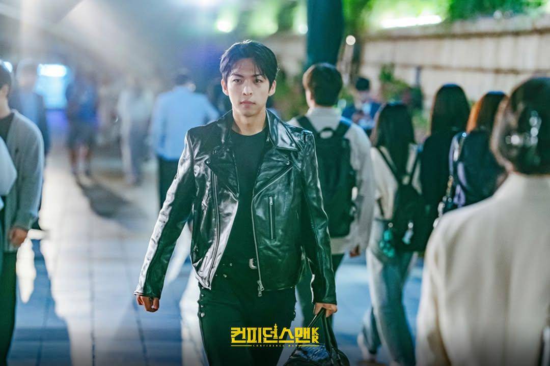 Still cut drama Confidence Queen (instagram.com/tvchosuninsta)