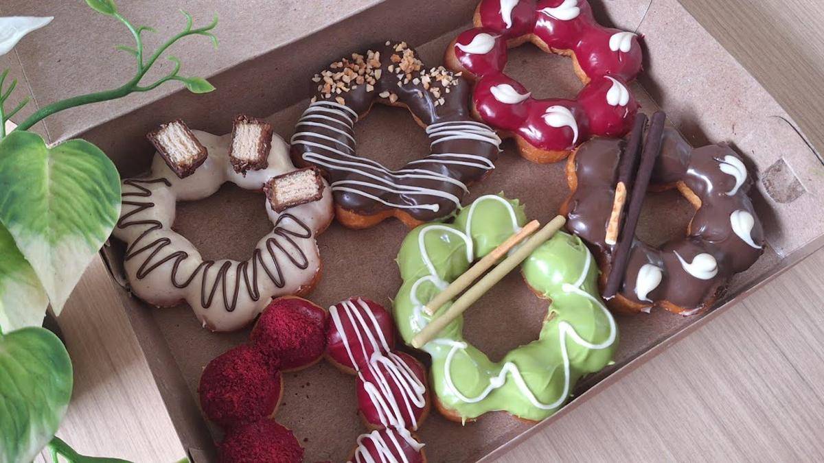 ilustrasi donat mochi topping warna-warni (YouTube.com/Satria Adhi Mulia)
