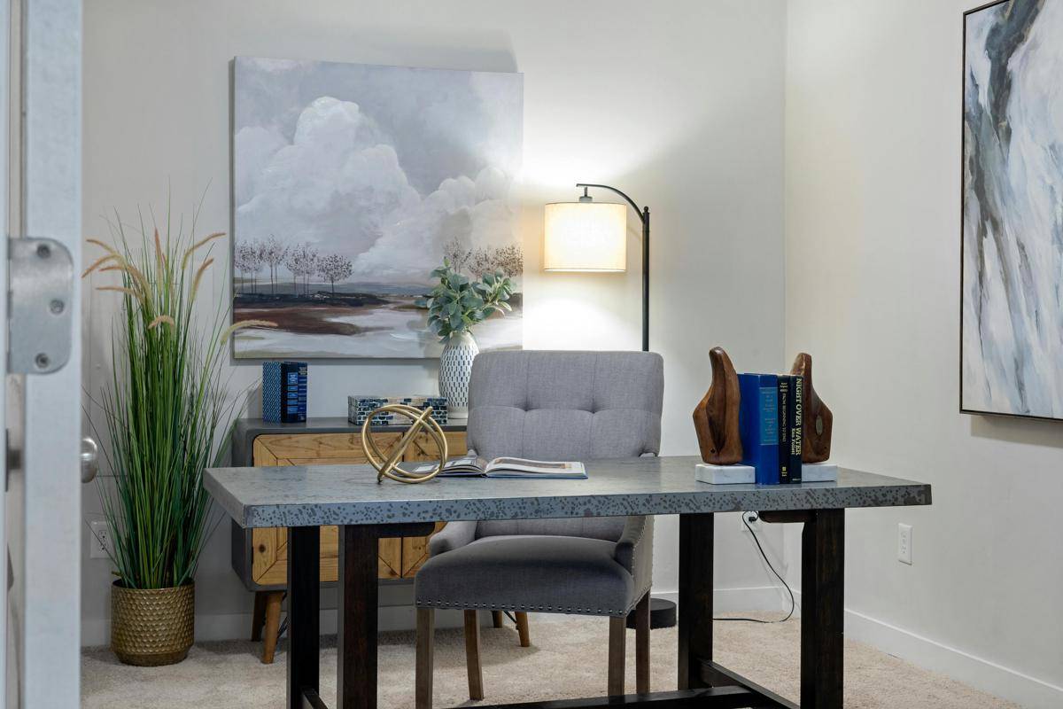 ilustrasi interior dengan lukisan 