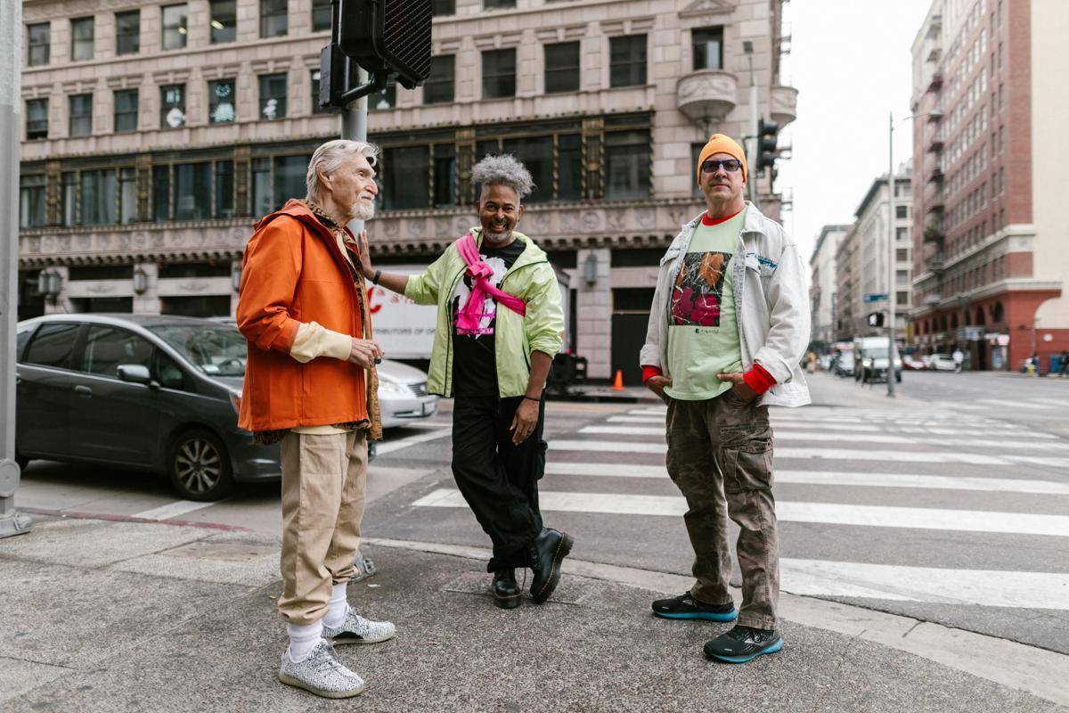 ilustrasi streetwear outfit (pexels.com/RDNE Stock project)