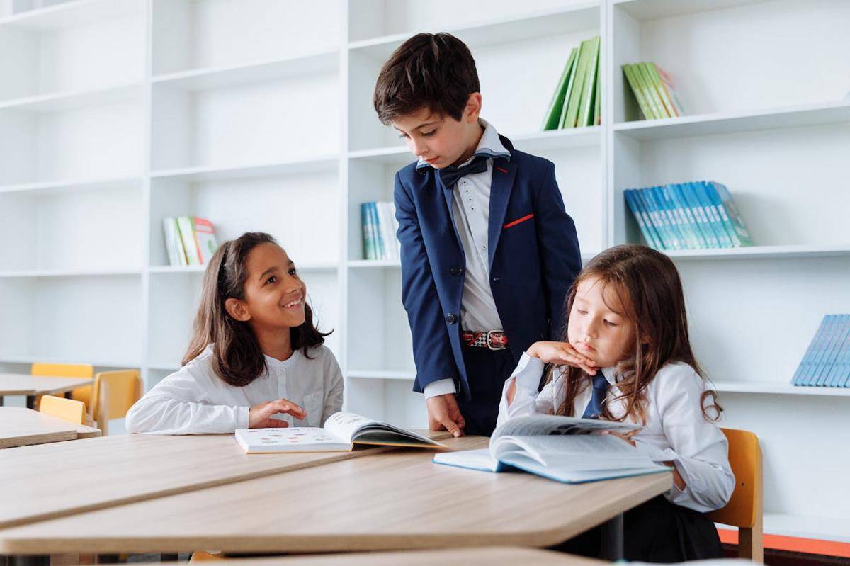ilustrasi murid-murid
