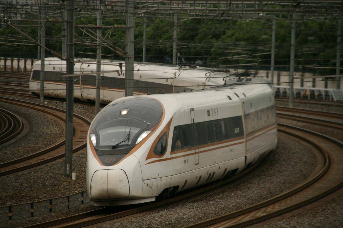 ilustrasi kereta di Beijing (unsplash.com/KUA YUE)
