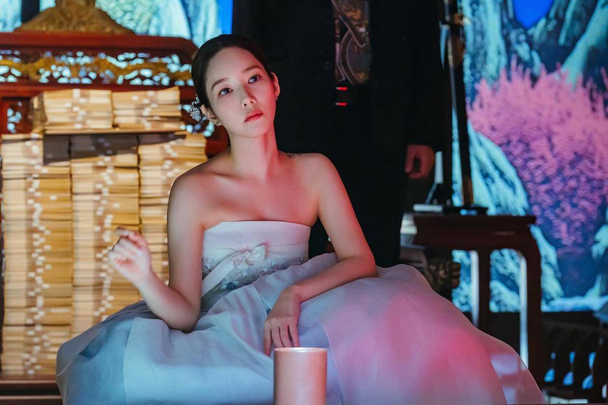 still cuts drama Confidence Queen