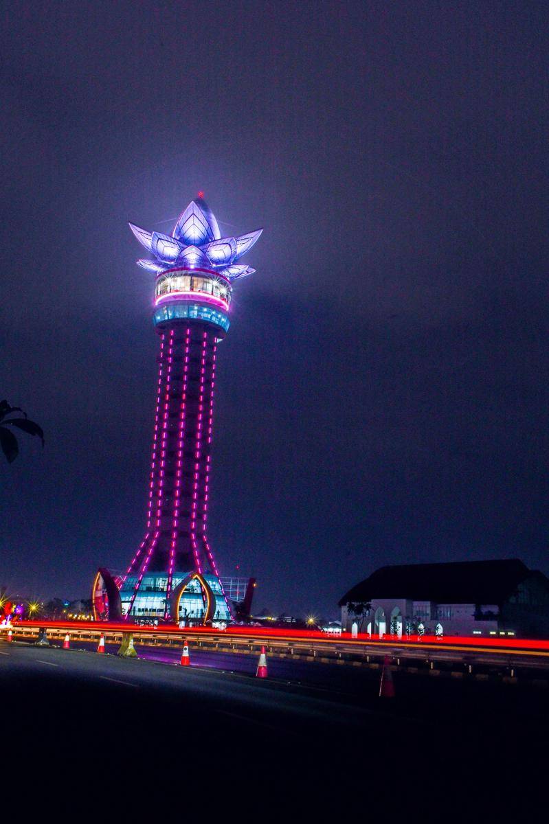 Menara Pandang Teratai Purwokerto
