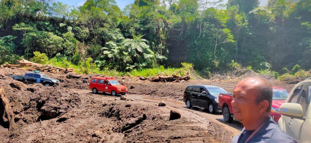 Kemensos salurkan bantuan logistik korban banjir bandang di Kabupaten Nagekeo, Nusa Tenggara Timur (NTT). (Dok. Kemensos)