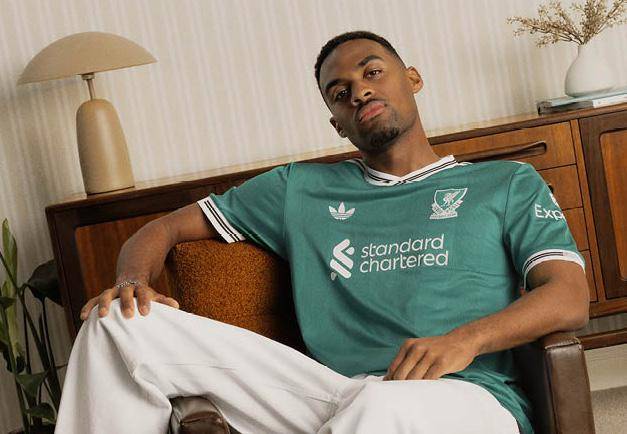 LFC 3rd Kit .jpg