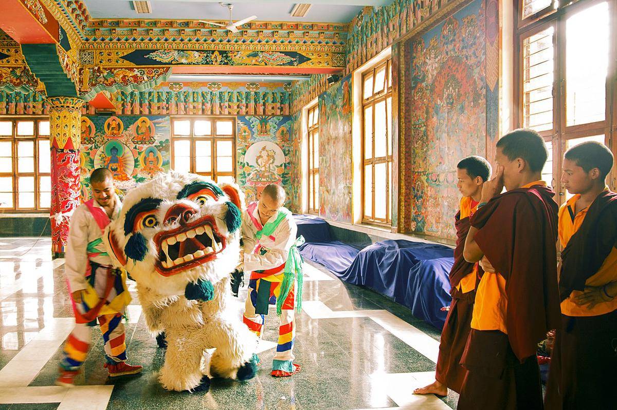 Potret persiapan perayaan Losar, Tahun Baru Tibet