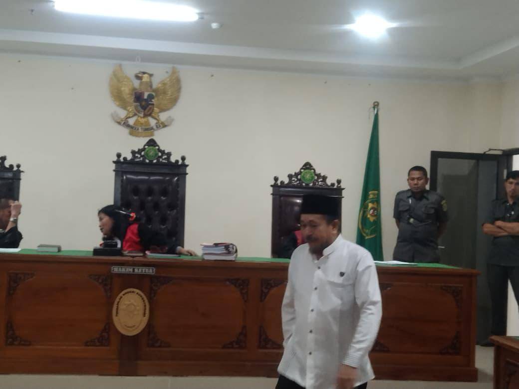 Andi Ibrahim, eks Kepala Perpustakaan UIN Alauddin terdakwa kasus peredaran uang palsu. (Dok. Istimewa)