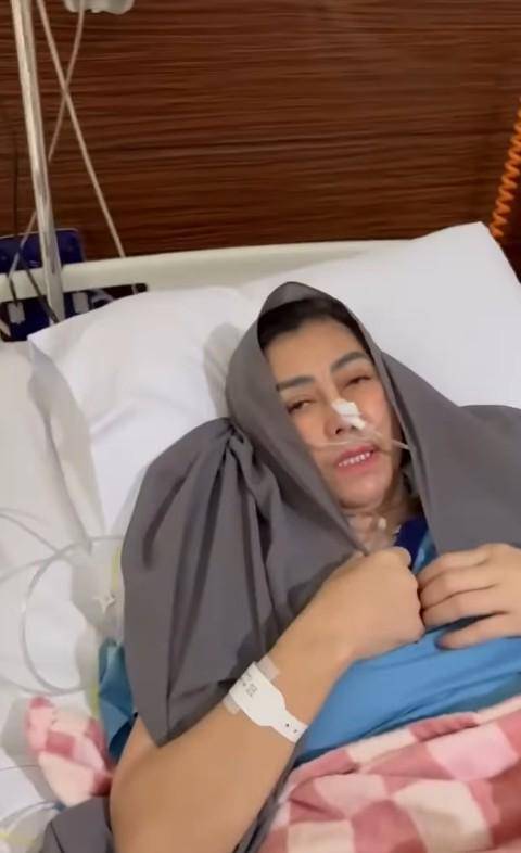 Amy Qanita Dirawat di Rumah Sakit (Instagram.com/raffinagita1717)