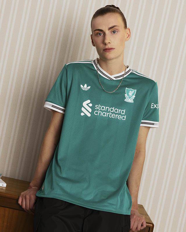LFC 3rd Kit.jpg