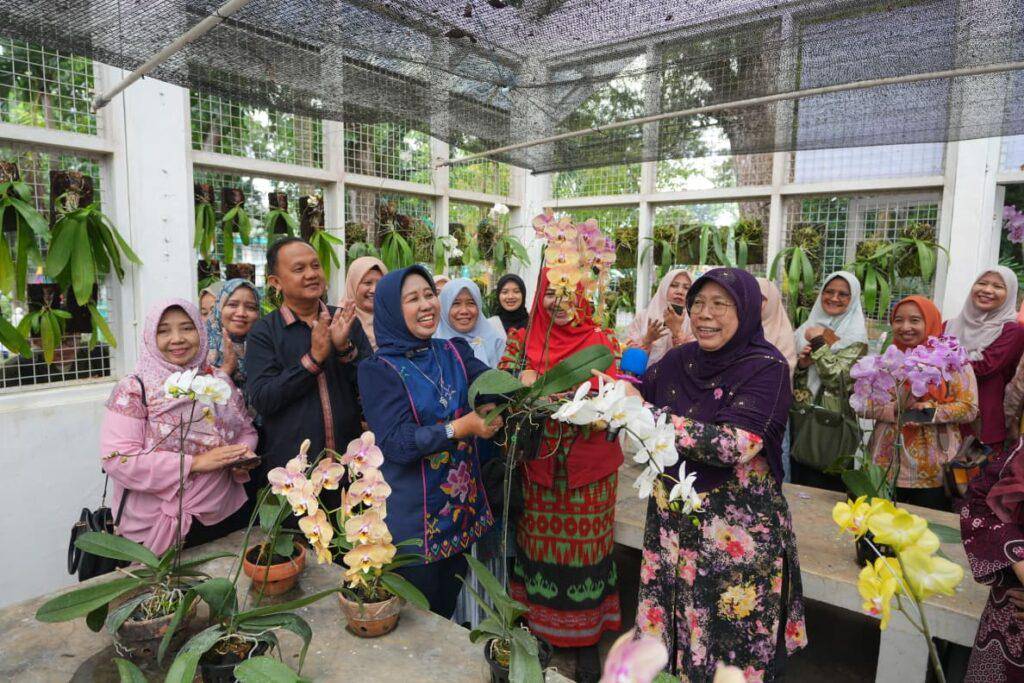 Unila Resmikan Rumah Kaca Anggrek Sekaligus Menggelar Workshop Budidaya Anggrek (Dok.Unila)