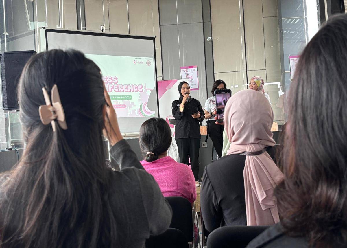 Jumpa pers Pink Fest Yogyakarta, di Porta Ambarrukmo, Kamis (11/9/2025). (IDN Times/Herlambang Jati Kusumo)